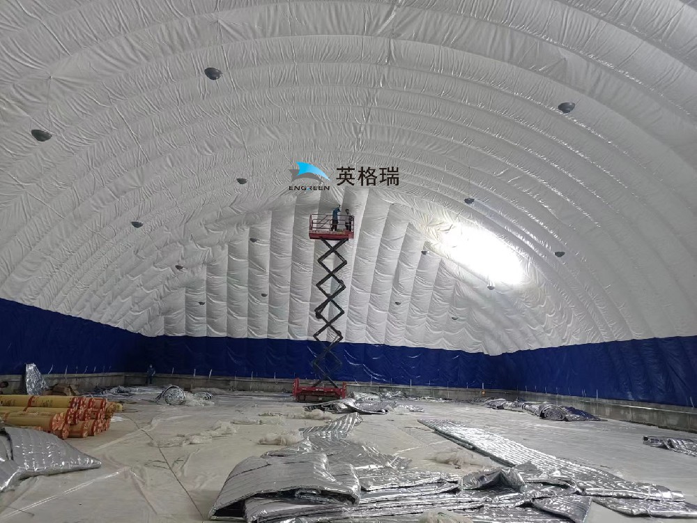 氣膜館內(nèi)為什么要安裝保溫棉呢？安裝保溫棉的好處是什么呢？