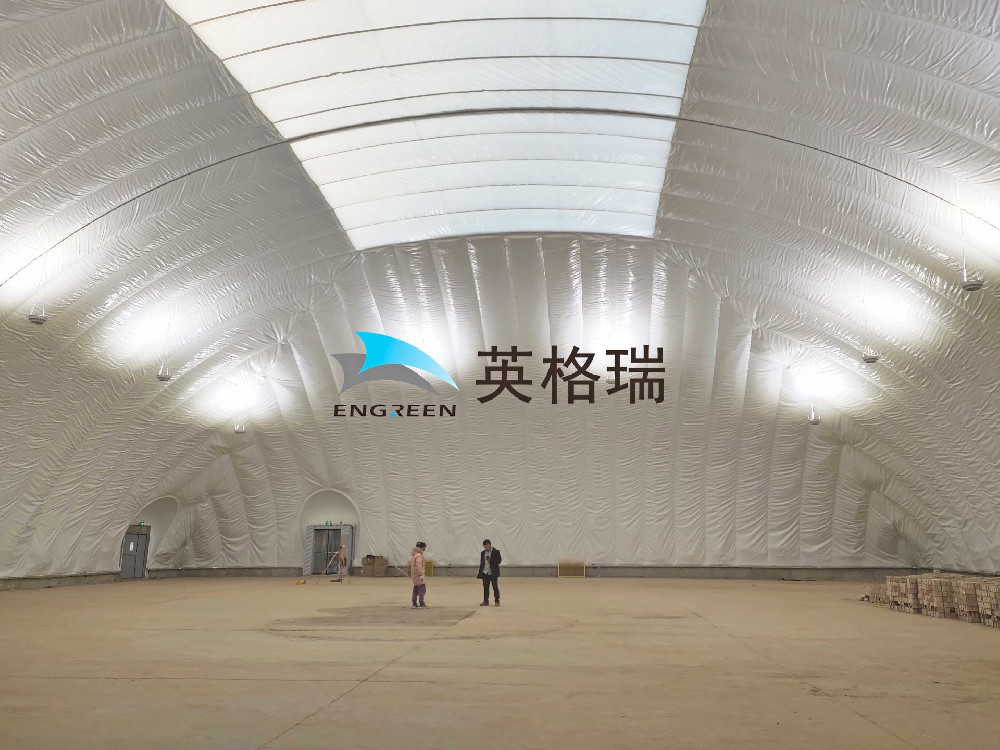 酷炫又實(shí)用的氣膜籃球館，到底是怎么搭建出來的？
